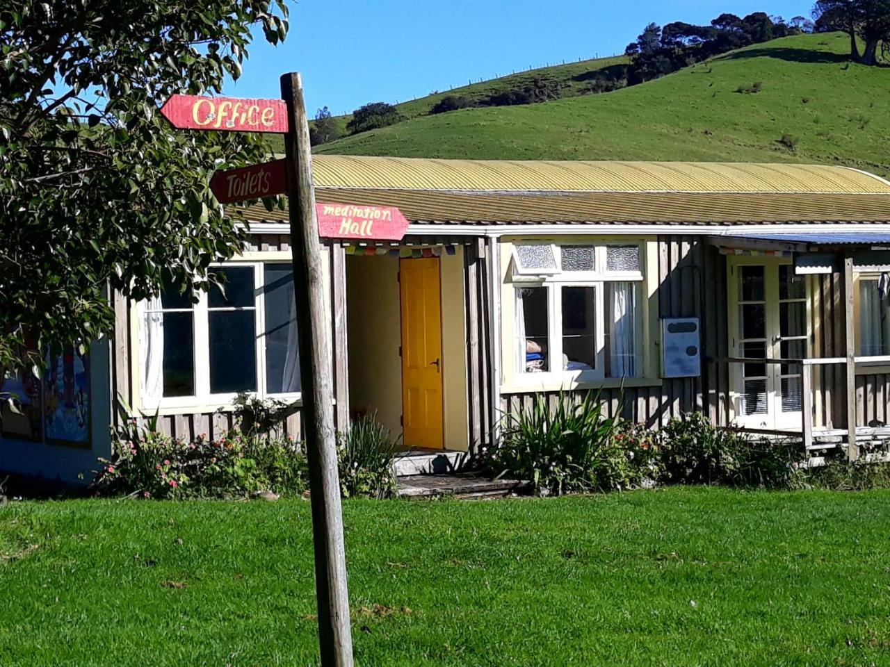 Mahamudra Buddhist Centre Hotel Colville Екстериор снимка